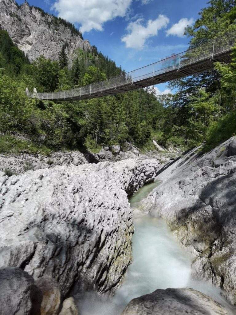 berühmte Brücke Berchtesgaden: Die Klausbachtal Hängebrücke