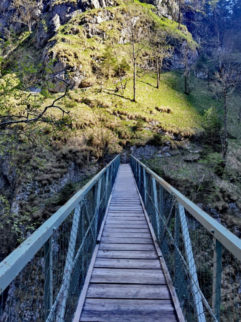 berühmte Brücken in der Höllentalklamm