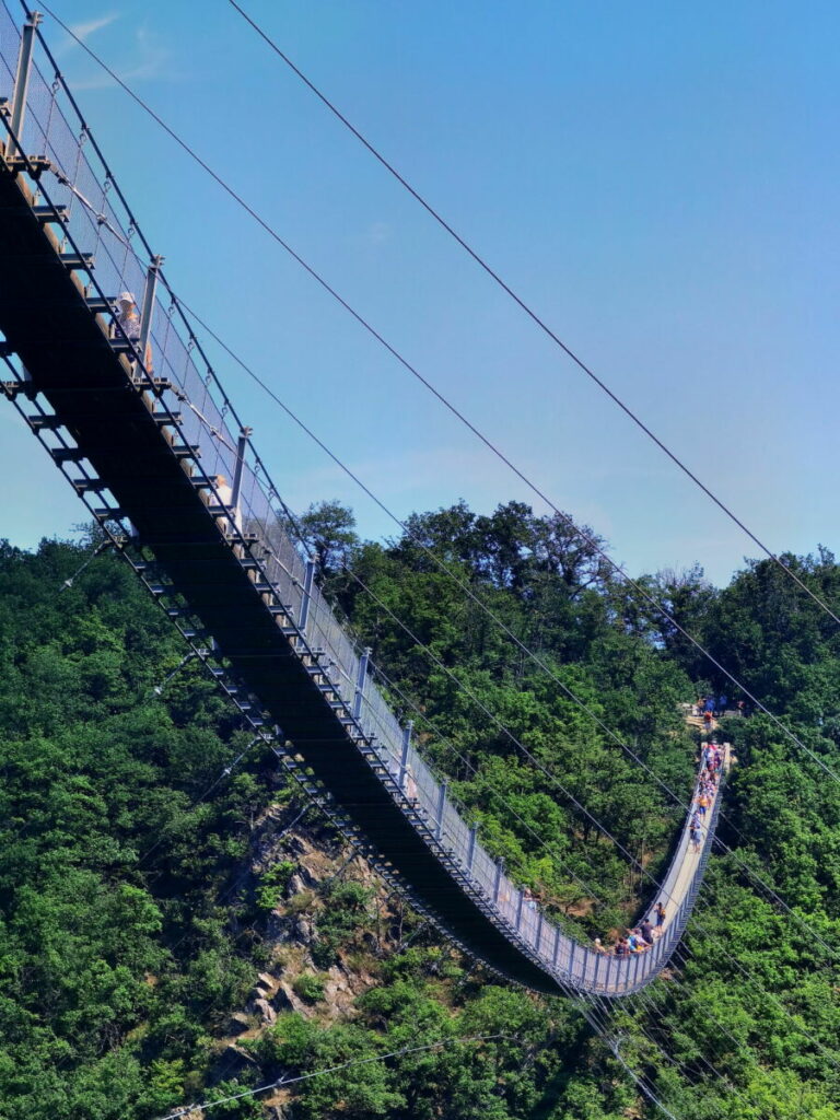 Geierlaybrücke - berühmte Brücke in Deutschland, 360 Meter lange Hängebrücke